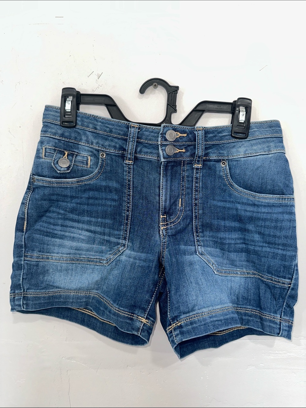 Maurices Women's Blue Denim Jean Shorts